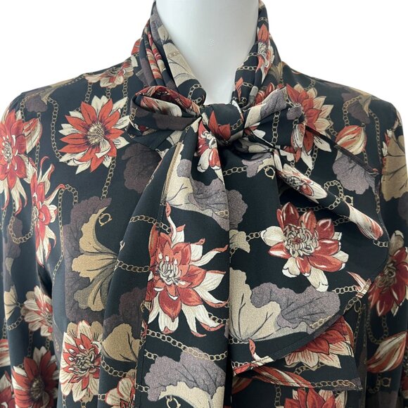 Salvatore Ferragamo Black Floral Pussy Bow Silk Button Blouse size IT 40/4 - Picture 2 of 9